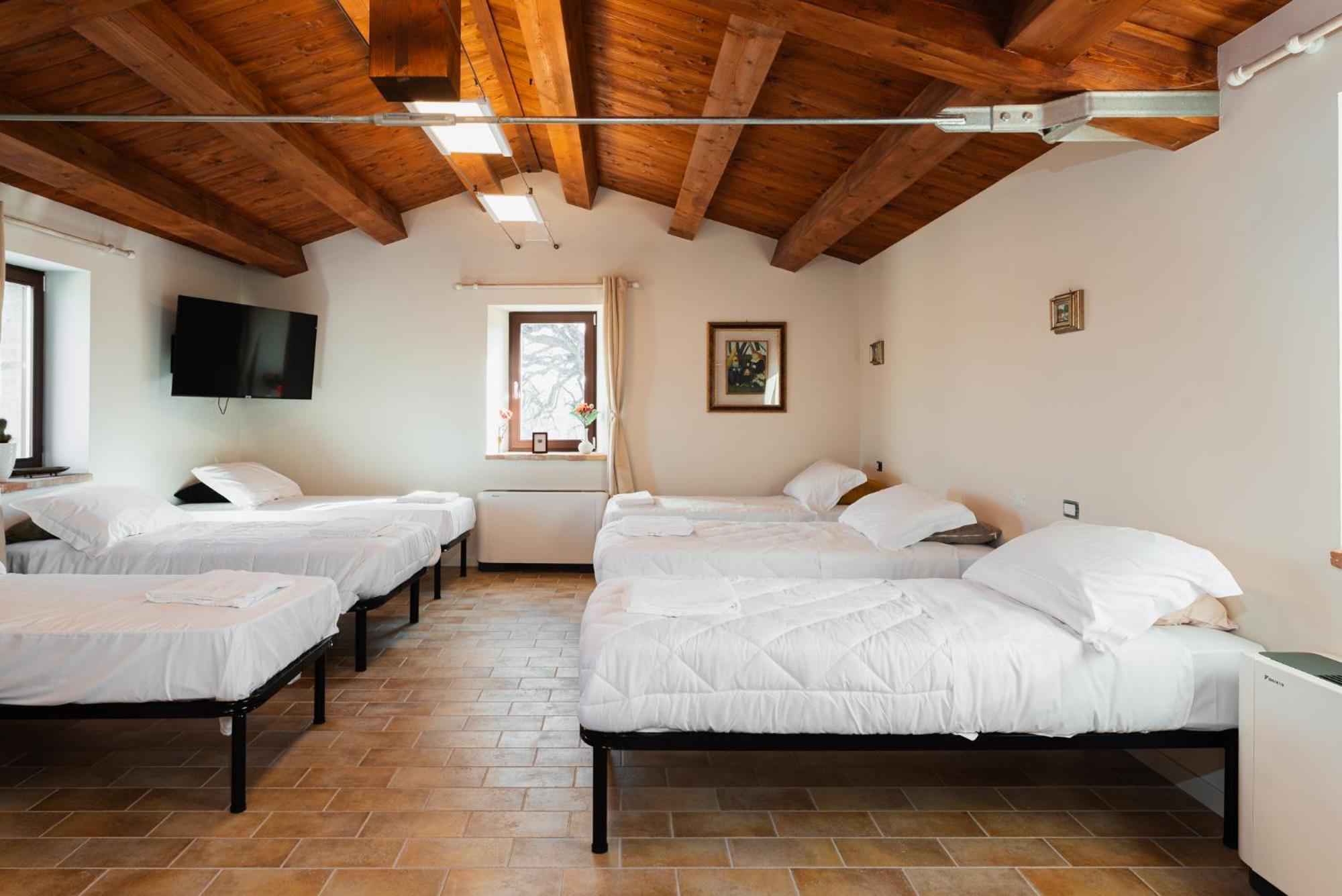 Porta Gemina History Lodge Urbisaglia Exterior photo